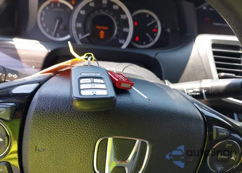 2016 Honda Accord Touring из США, поврежденный, VIN 1HGCR3F94GA009459